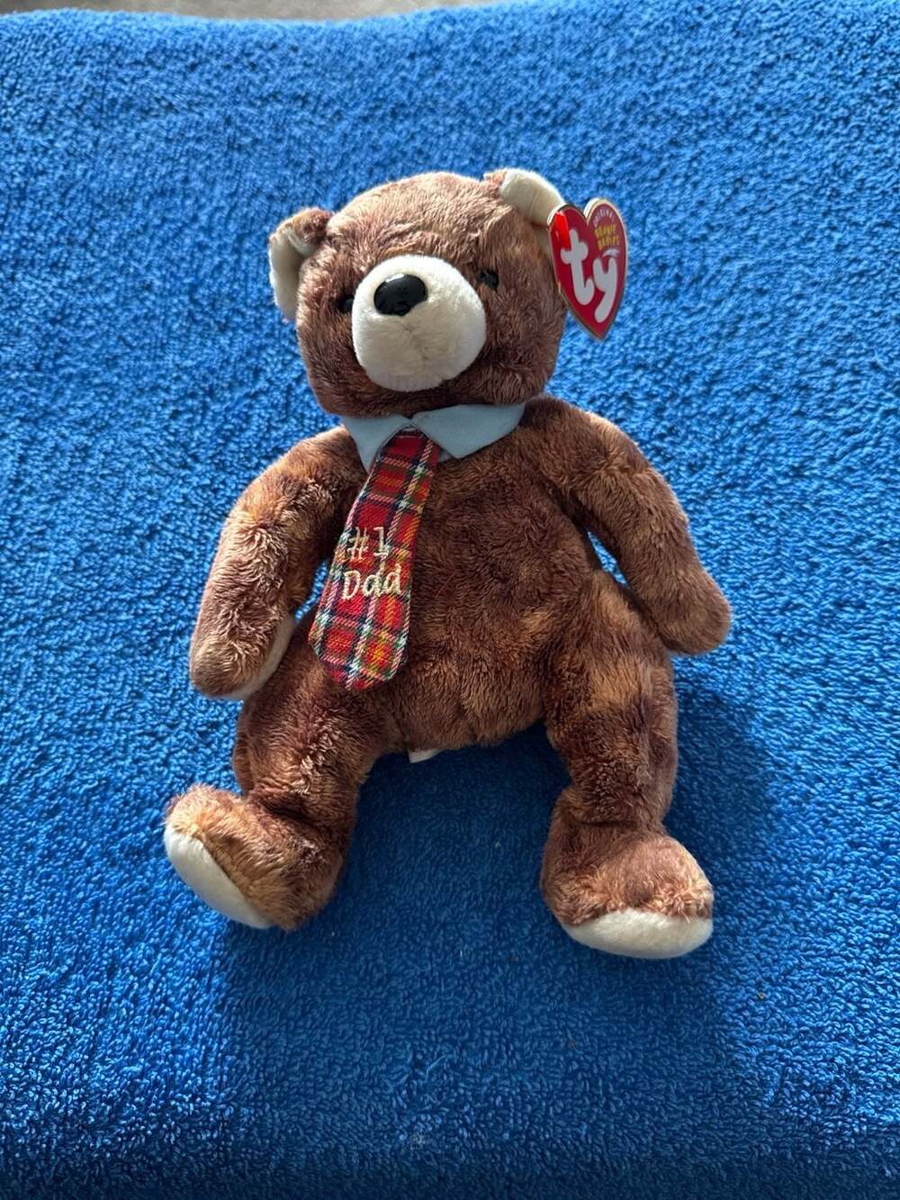 Ty Beanie Baby Pappa 2004 Father's Day Brown Bear with #1 Dad Tie